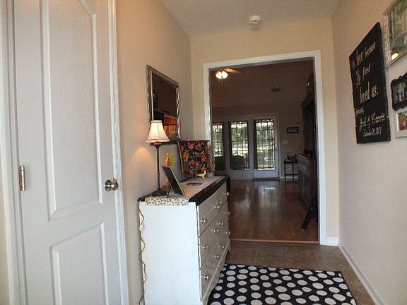 2nd image of 208 Fox Haven Dr