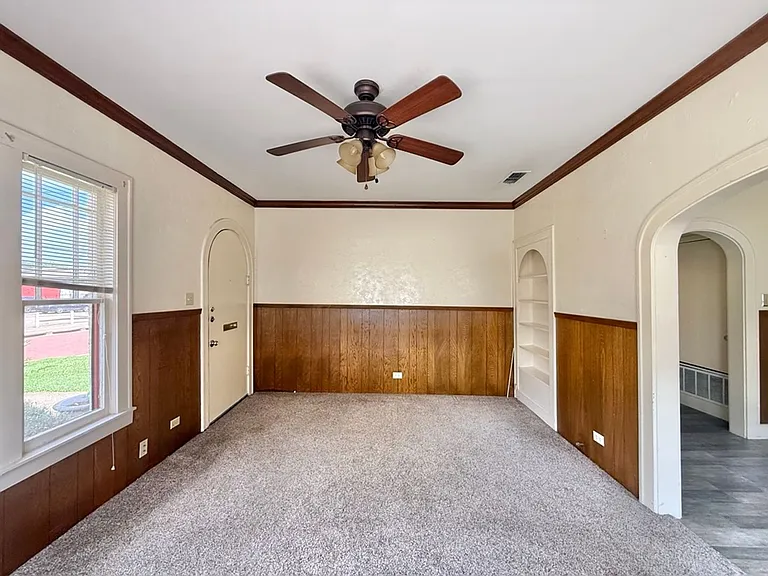418 S Spring Ave — Photo 4