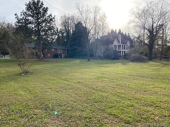 5th image of 120 Creekside Dr