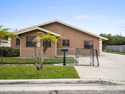 1233 W 32nd Street, Riviera Beach, FL, 33404