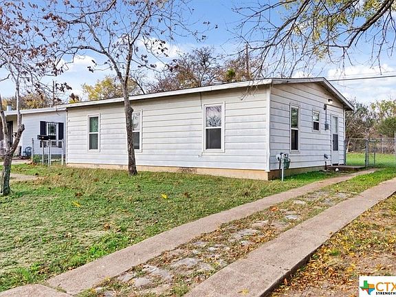 3rd image of 815 Southside Dr