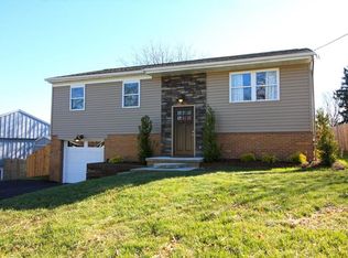 743 Butterfield Dr, Irwin, PA 15642