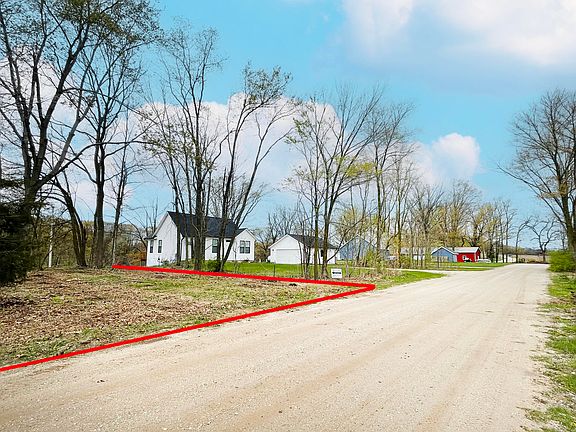 3rd image of 2686 W Geneva Lake Dr