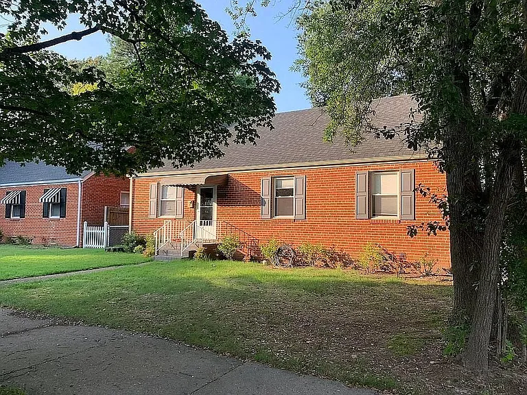 4000 Augusta Ave — Photo 24
