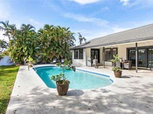 1855 Primrose Ln, Wellington, FL 33414
