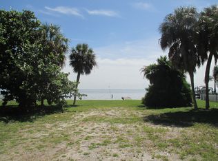 3935 Bayshore Blvd NE, Saint Petersburg, FL 33703