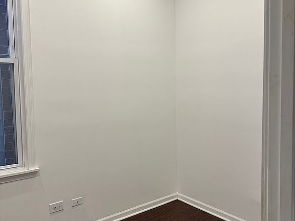 4th image of 2416 W Superior St #1