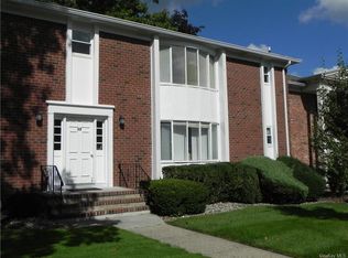 98 Bon Aire Cir APT V12, Suffern, NY 10901