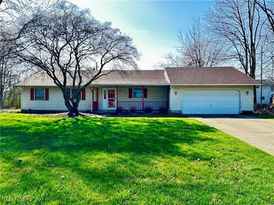 554 Harris Rd, Sheffield Lake, OH, 44054
