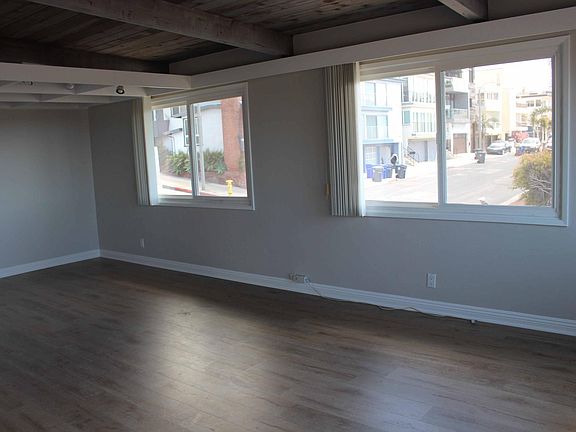 4th image of 125 Rosecrans Ave APT A
