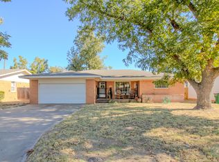 1811 Yucca Ln, Vernon, TX 76384