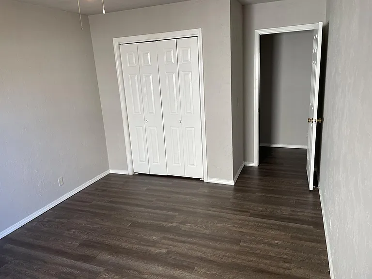 10042 S 94th East Ave — Photo 9