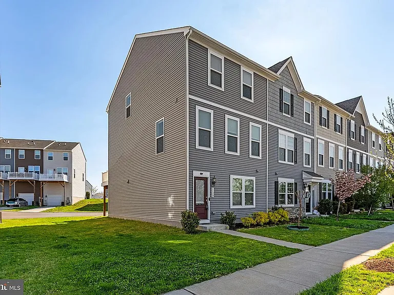 159 Presidents Pointe Ave #159 — Photo 25