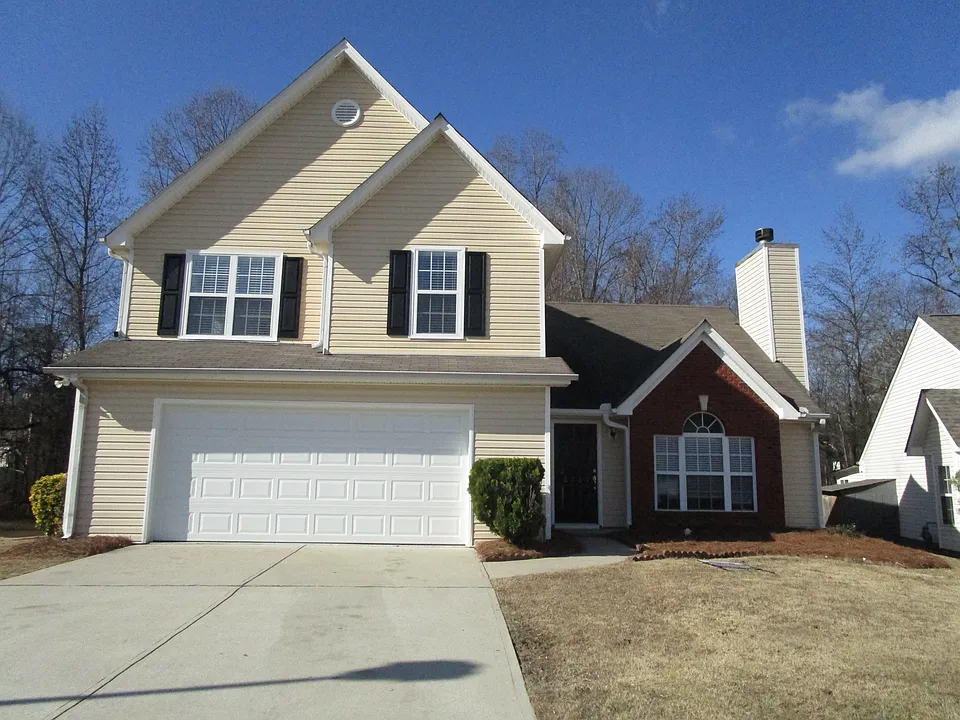 2325 Carlysle Cove Dr