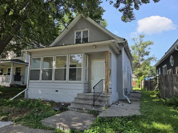 1347 Thomas Ave N, Minneapolis, MN 55411