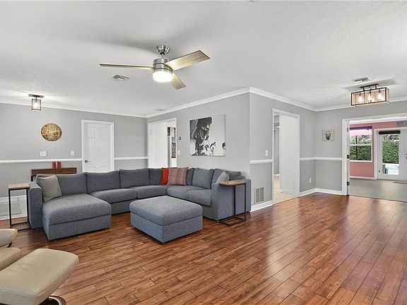 5th image of 2907 Lolissa Ln
