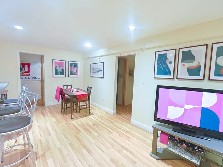 94 Pleasant St #2 — Photo 10