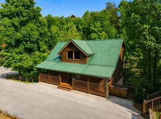 620 Chickasaw Gap Way, Pigeon Forge, TN 37863
