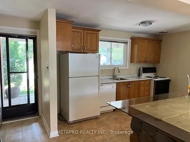 1294 Pinegrove Rd — Photo 8