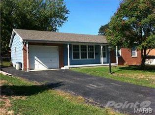521 Crestview Dr, Sullivan, MO