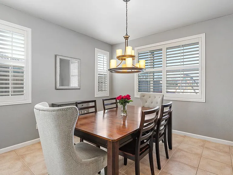 1071 Greenway Rd — Photo 6