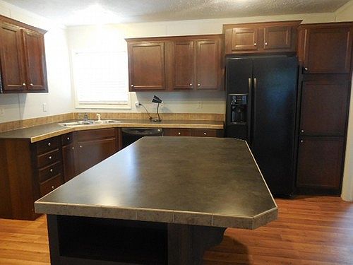 3rd image of 222 Deana Ln