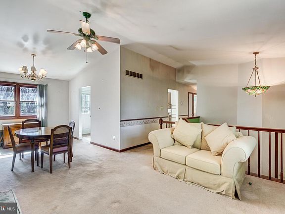 5th image of 19535 Graystone Rd