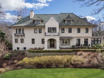 141 Hobart Ave, Summit, NJ, 07901