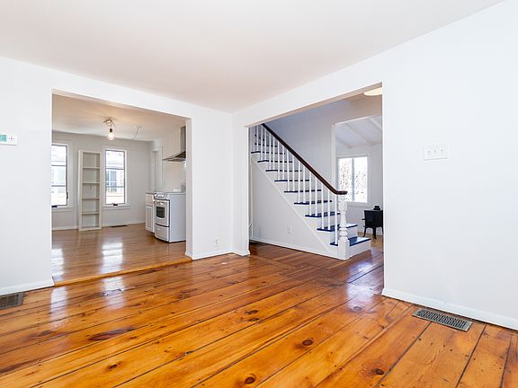 3rd image of 4 Cogswell Pl