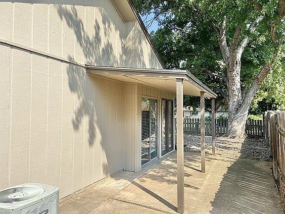 5th image of 2056 Buggy Whip Ln