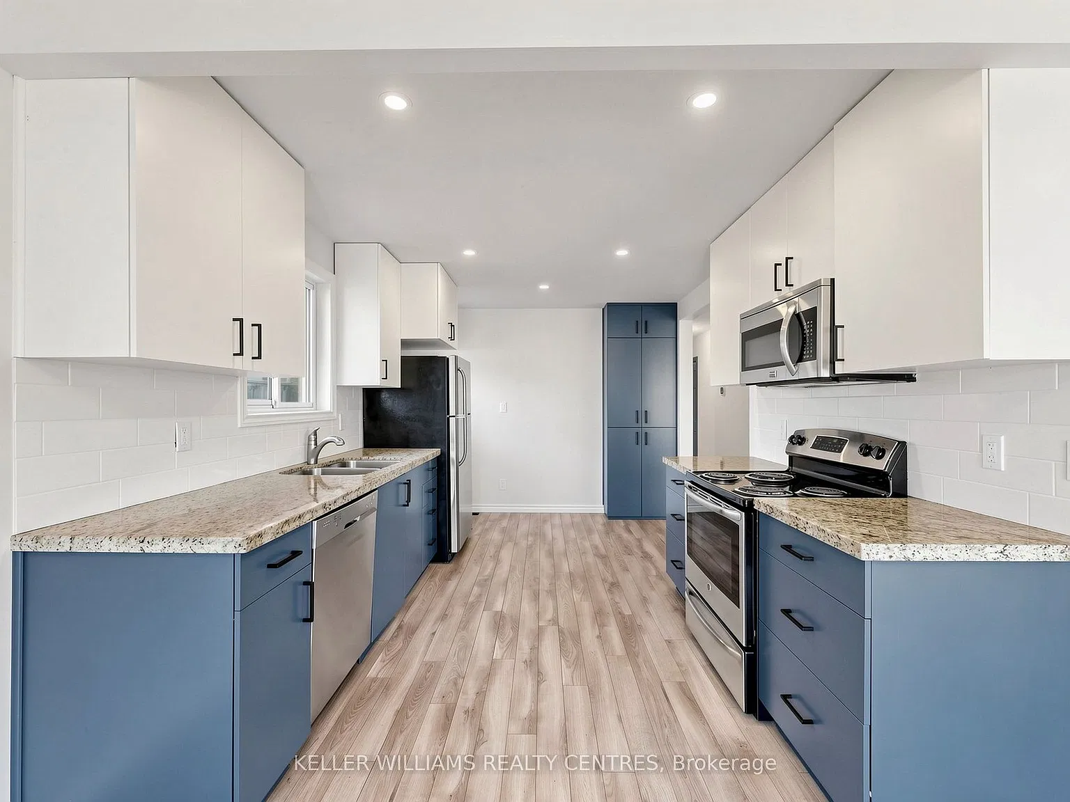 3 bed, $2,595 — Photo 3