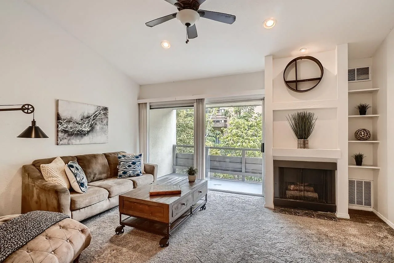 2 bed, 950 sqft, $2,900 — Photo 3