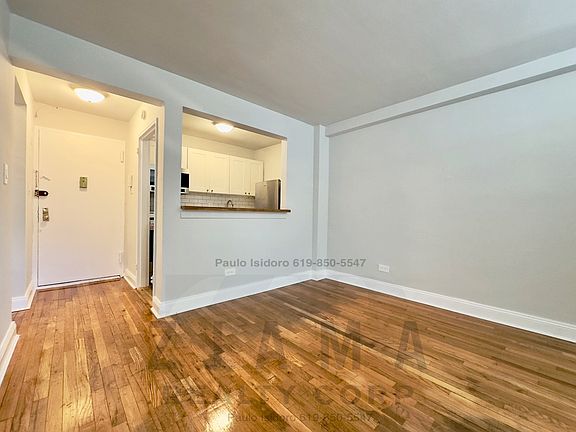 4th image of 200 E 17th St APT 5E