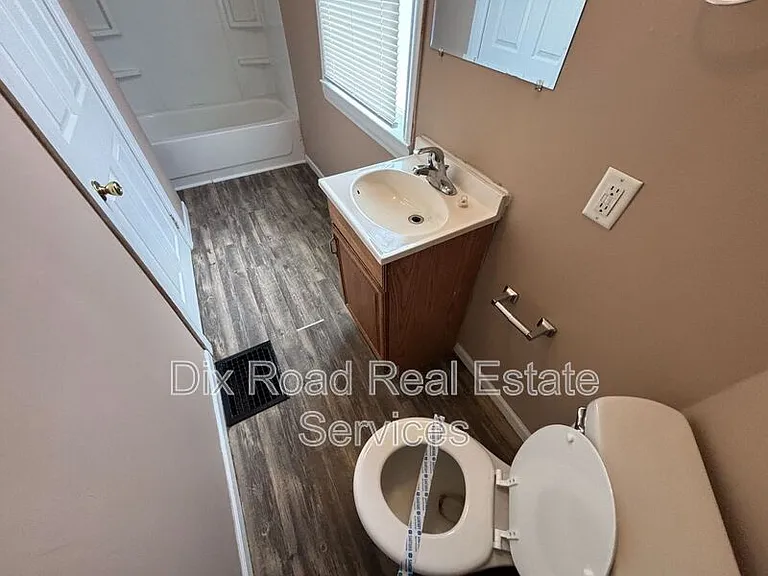 332 Hudson Ave — Photo 26