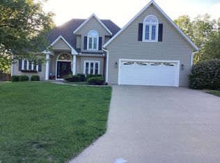 806 S Alco Ave, Maryville, MO 64468