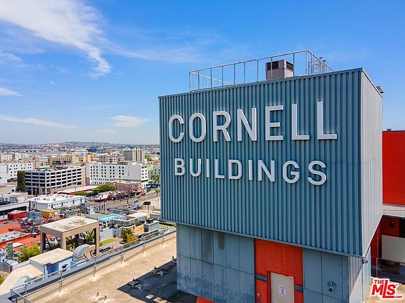 3rd image of 746 S Los Angeles St APT 802