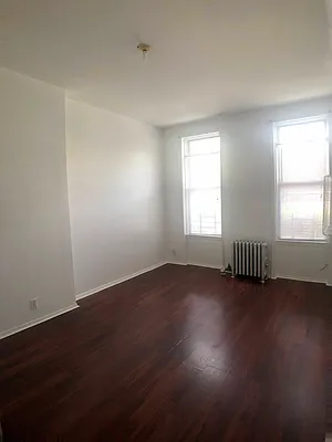 Rented by Bond New York | media 13