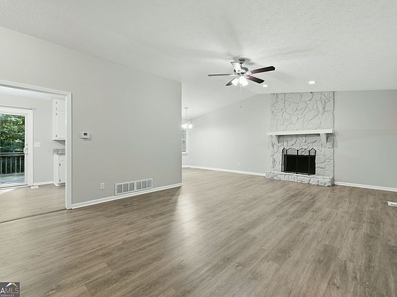 2nd image of 266 Firecrest Ln