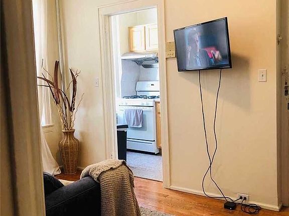 4th image of 32-12 46th St #3