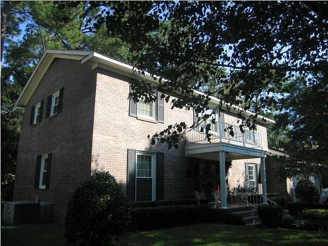 1st image of 104 Beacon Hill Ln