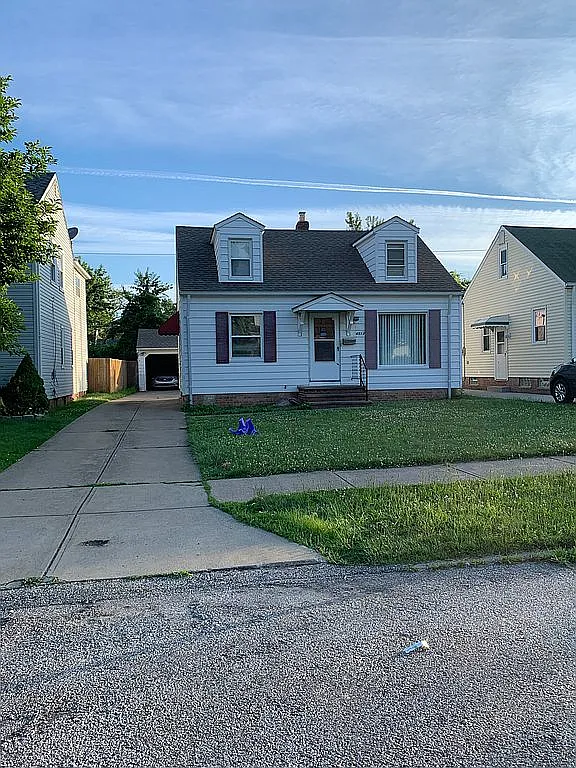 14513 Kennerdown Ave photo 1