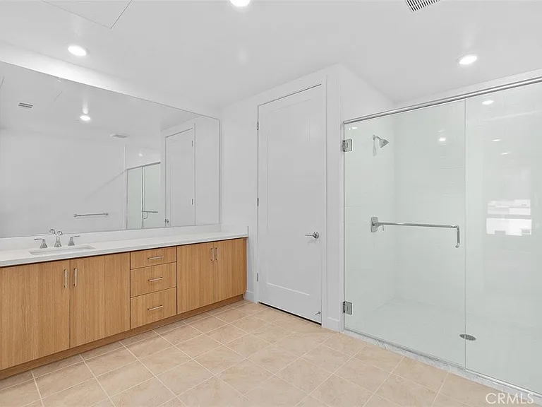 1407 Rivington — Photo 22