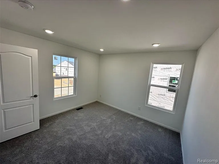 4881 Marquette Dr — Photo 21
