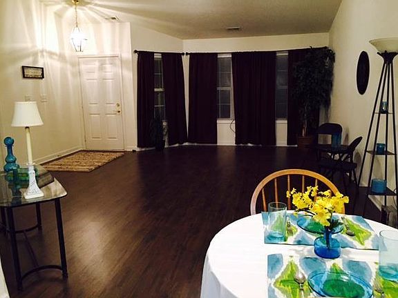 3rd image of 6212 Loggia Dr
