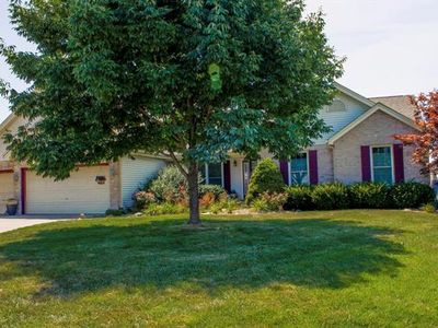 4 Foxbriar Ct, Saint Peters, MO, 63376
