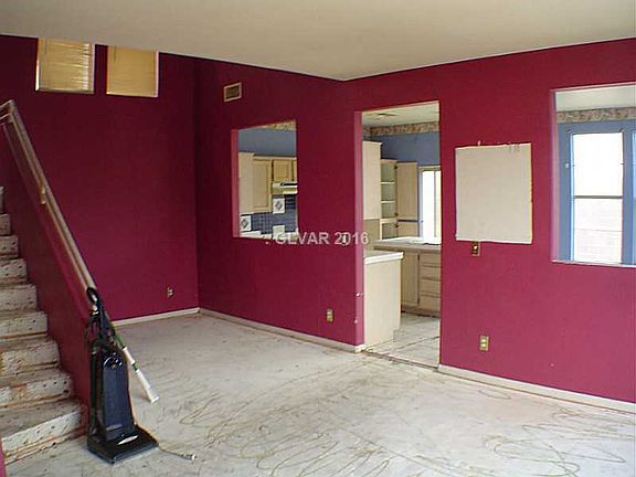 2nd image of 1125 Storke Ln