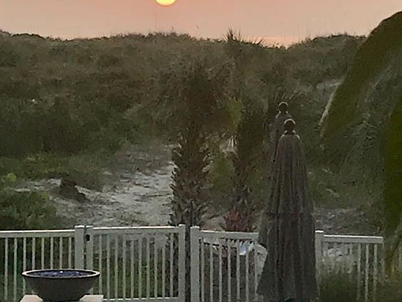 4th image of 2111 Ocean Dr