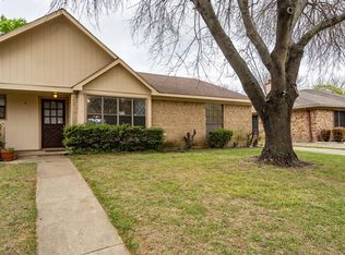 2919 Post Oak Dr, Euless, TX 76039