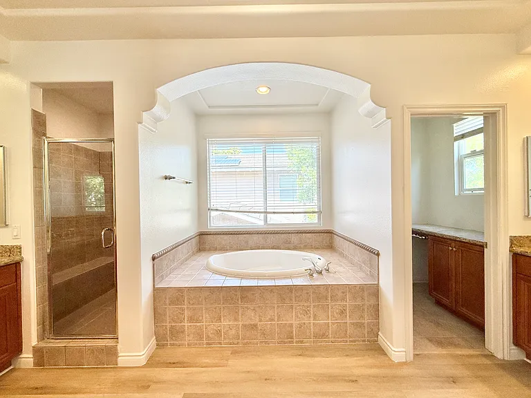 13835 Kerry Ln — Photo 14