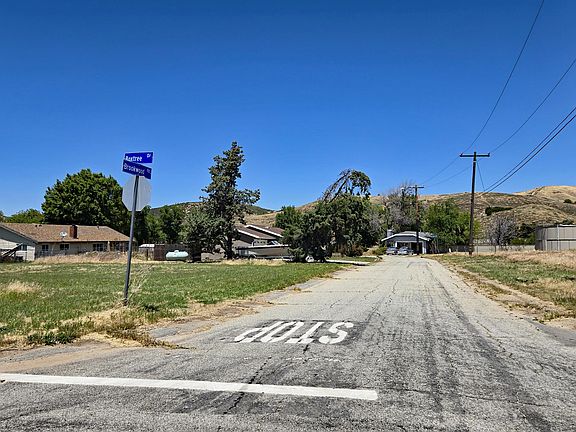 2nd image of Boxtree Drive & Brookwood Rd